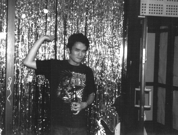 maik* from IMMANUEL CUNT, back in the late 80´s<br>
(notice the gesture, haircut and even t-shirt which are still the same today!)